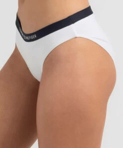 Coupon ⭐ Tommy Hilfiger Core Solid Classic 👙 Bikini Bottom White 💯 7 Coupon ⭐ Tommy Hilfiger Core Solid Classic 👙 Bikini Bottom White 💯 -Hot Sale Citybeach Store 20309707 02 RT XL