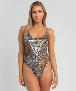 New ๐งจ GUESS Basic One Piece ๐ฉฑ Swimsuit Wild Leopard ๐