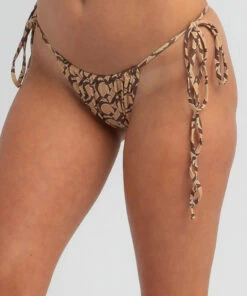Budget ⭐ GUESS Basic Brazilian 👙 Bikini Bottom Sand/brown Logo Mania 👍 -Hot Sale Citybeach Store 20310087 02 RT XL