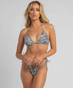 New 🔔 Kaiami Zane Reversible 👙 Bikini Top White / Black ✨ -Hot Sale Citybeach Store 20315363 01 TP XL