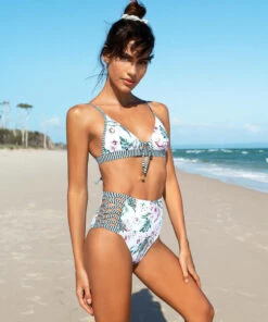 Hot Sale 👏 Topanga Audrina 👙 Bikini Top White / Multi 🎁