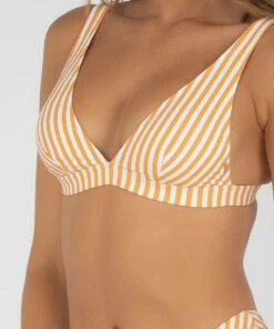 New โค๏ธ Kaiami Brinny ๐ Bikini Top White / Golden โญ 7 New โค๏ธ Kaiami Brinny ๐ Bikini Top White / Golden โญ -Hot Sale Citybeach Store 20316625 01 RT XL