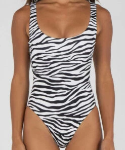 Buy 👍 Kaiami Zane One Piece 🩱 Swimsuit White/black 😍 7 Buy 👍 Kaiami Zane One Piece 🩱 Swimsuit White/black 😍 -Hot Sale Citybeach Store 20317058 02 LT XL