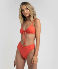 Brand new 😀 Rhythm Tie Front Underwire 👙 Bikini Top Hot Coral 😀