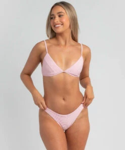 Top 10 🥰 Billabong Tanlines Charlie Triangle 👙 Bikini Top Powder Pink ⭐