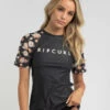 Flash Sale ✔️ Rip Curl Sunset Waves Short Sleeve Rash Vest Washed Black 👏