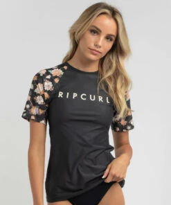 Flash Sale ✔️ Rip Curl Sunset Waves Short Sleeve Rash Vest Washed Black 👏