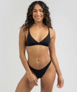 Cheapest ⭐ Topanga Sara Triangle 👙 Bikini Top Black ✔️ 9 Cheapest ⭐ Topanga Sara Triangle 👙 Bikini Top Black ✔️ -Hot Sale Citybeach Store 20324963 01 TP XL