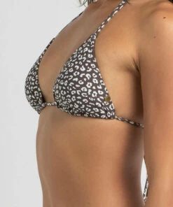 New ❤️ Kaiami Sassy Sliding Triangle 👙 Bikini Top Choc/white 🛒 8 New ❤️ Kaiami Sassy Sliding Triangle 👙 Bikini Top Choc/white 🛒 -Hot Sale Citybeach Store 20325301 02 RT XL