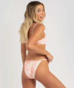 Outlet ๐ Hurley Floral Cheeky ๐ Bikini Bottom Peach Melon Floral โญ