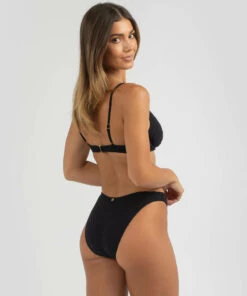 Brand new 💯 Kaiami Tyra Texture High Cut 👙 Bikini Bottom Black 😍