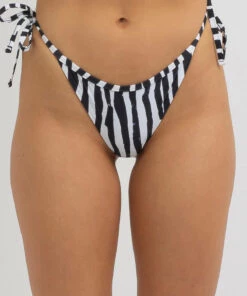 Best reviews of 🥰 Rip Curl Safari Stripe Cheeky 👙 Bikini Bottom Black 👏 -Hot Sale Citybeach Store 20327563 01 RT XL 1