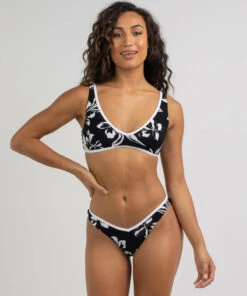 Top 10 ๐ Rip Curl Tiki Tide ๐ Bikini Top Black โ๏ธ