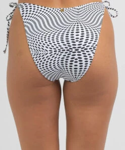 Discount ❤️ Kaiami Cybergirl High Cut 👙 Bikini Bottom White/black 🎁 -Hot Sale Citybeach Store 20334277 01 LT XL