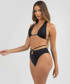 Brand new 💯 Kaiami Diva Cross Over 👙 Bikini Top Black 🛒