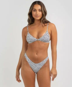 Deals 👍 Kaiami Sassy Fixed Tri Top White/black ⭐ -Hot Sale Citybeach Store 20335849 01 TP XL