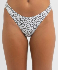 Promo 😉 Kaiami Sassy Classic 👙 Bikini Bottom White/choc 😀 8 Promo 😉 Kaiami Sassy Classic 👙 Bikini Bottom White/choc 😀 -Hot Sale Citybeach Store 20335900 01 RT XL 1