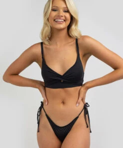 Best Pirce 🥰 Kaiami Erica Bralette 👙 Bikini Top Black 😀