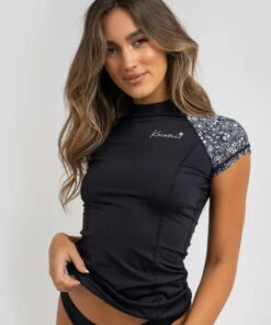 Best reviews of 🎉 Kaiami Camille Cap Sleeve Rash Vest Black 🛒
